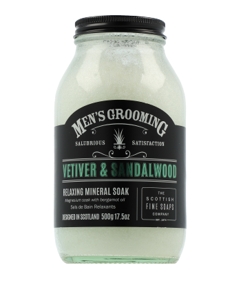 Scottish Fine Soaps Men's Grooming Vetiver & Sandalwood Relaxing Mineral Soak (500 g)