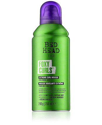 Tigi Bed Head Styling & Finish Foxy Curls Extreme Curl Mousse (250 ml)